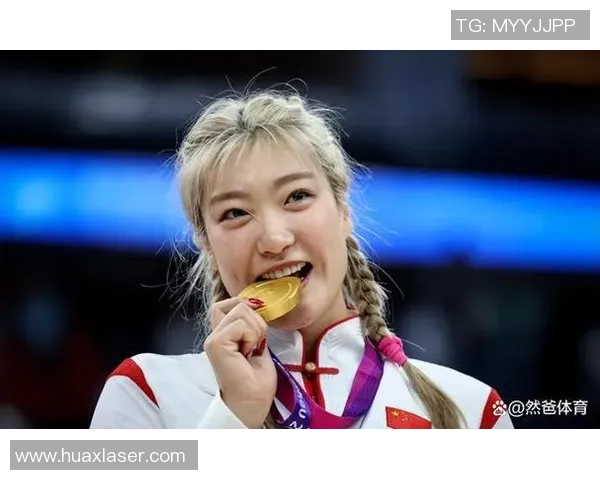 南京排球队逆袭之路揭秘：从低谷到辉煌的奋斗历程与精彩瞬间