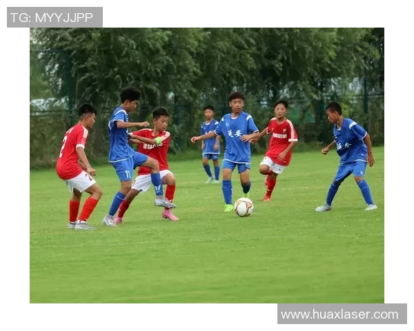 足球场上的魅力风采好帅的足球明星引领时尚潮流与运动激情 足球场上的魅力风采好帅的足球明星引领时尚潮流与运动激情